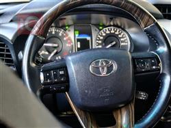 تويوتا هايلوكس